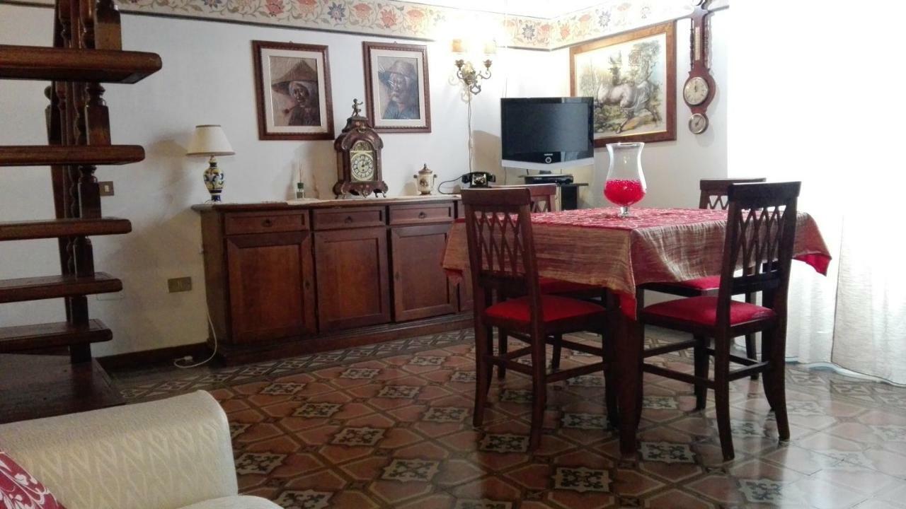 Casa De Spuches Villa ปาแลร์โม ภายนอก รูปภาพ
